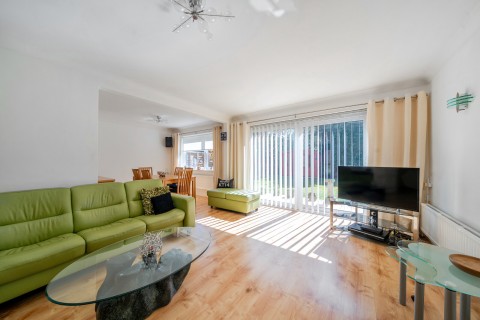 Click the photo for more details of Maxwell Drive, West Byfleet, KT14