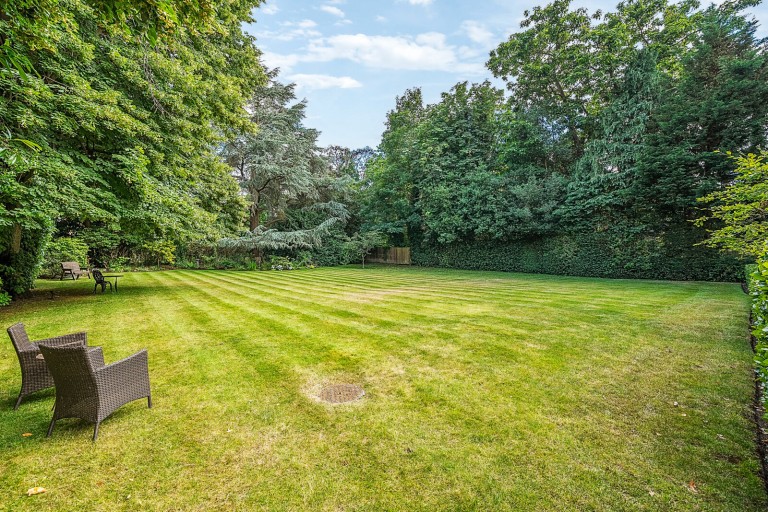 Images for Old Woking Road, West Byfleet, Surrey