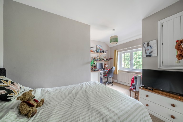 Images for Petersham Avenue, Byfleet, Surrey