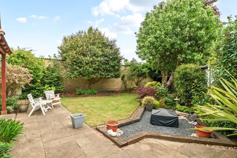 Images for Circle Gardens, Byfleet, Surrey
