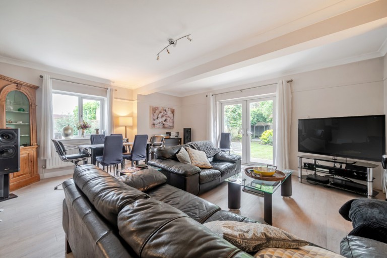 Images for Circle Gardens, Byfleet, Surrey
