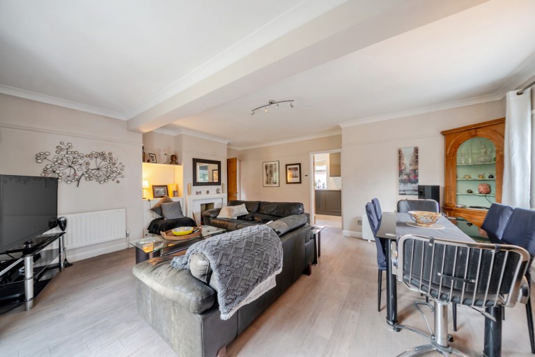Images for Circle Gardens, Byfleet, Surrey