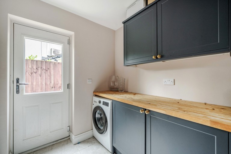 Images for Norfolk Farm Road, Pyrford, Surrey