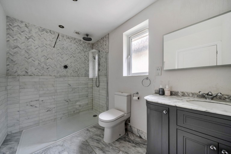 Images for Norfolk Farm Road, Pyrford, Surrey