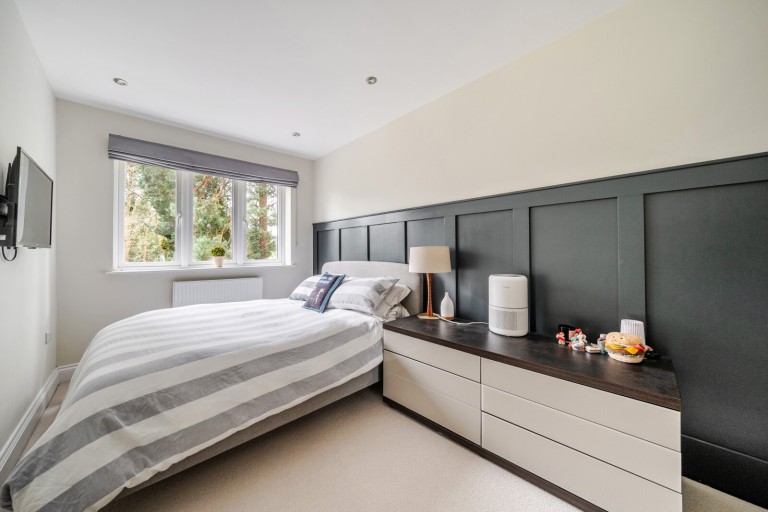 Images for Norfolk Farm Road, Pyrford, Surrey