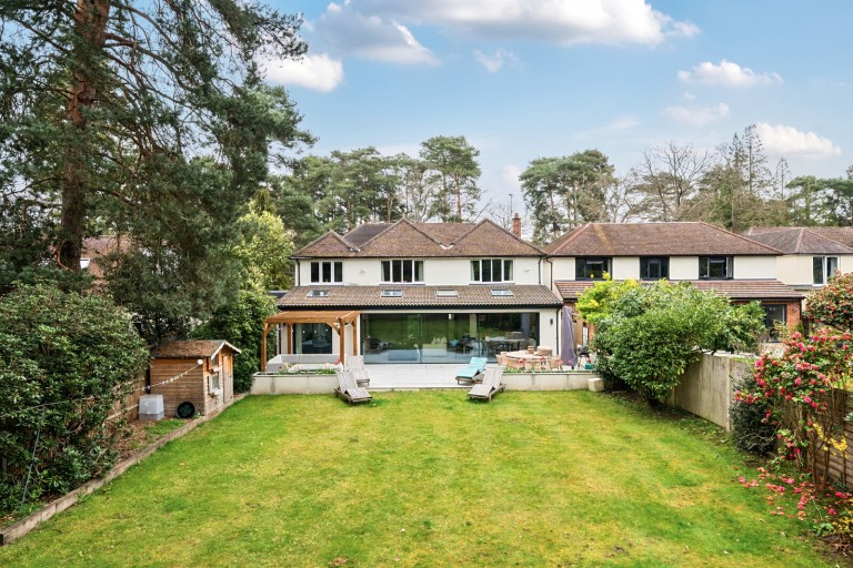 Images for Norfolk Farm Road, Pyrford, Surrey