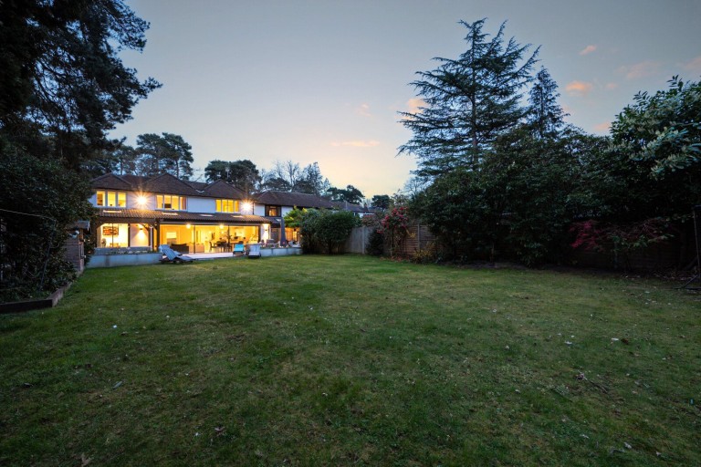 Images for Norfolk Farm Road, Pyrford, Surrey