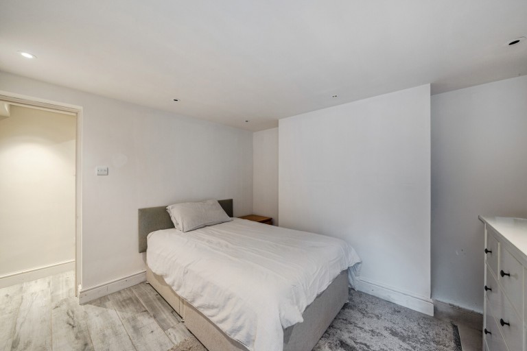 Images for Parvis Road, West Byfleet, Surrey