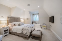 Images for Holmes Mead, Pyrford, Surrey