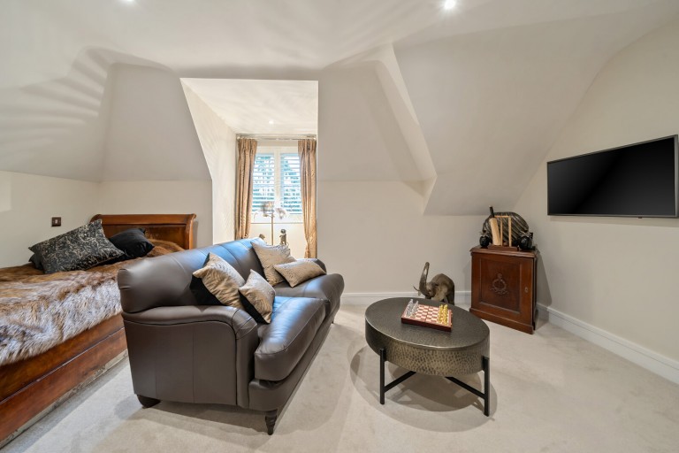 Images for Holmes Mead, Pyrford, Surrey