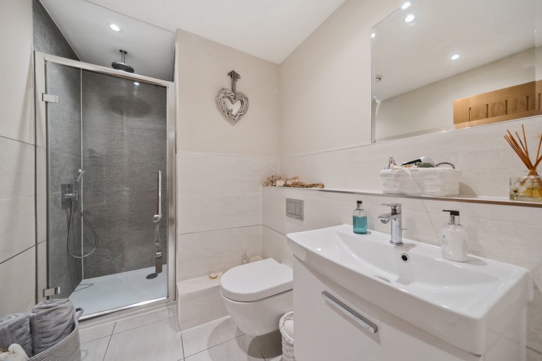 Images for Holmes Mead, Pyrford, Surrey