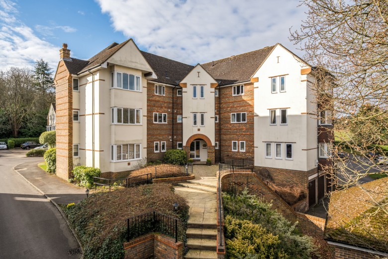 Click the photo for more details of St. Nicholas Crescent, Pyrford, Surrey