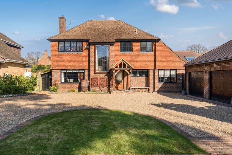 Click the photo for more details of Thorley Gardens, Pyrford, Surrey