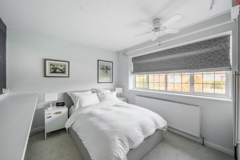 Images for Thorley Gardens, Pyrford, Surrey