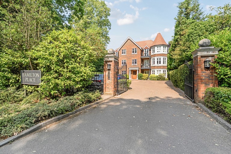 Images for Old Woking Road, West Byfleet, Surrey