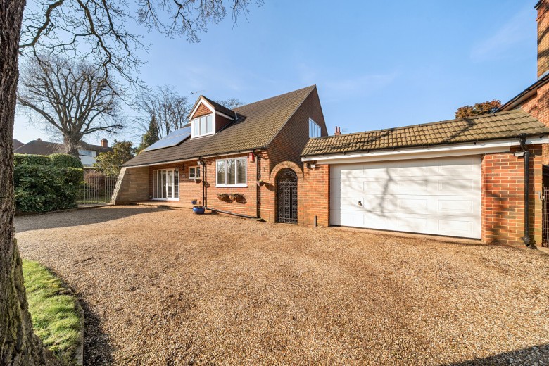 Click the photo for more details of Hollybank Road, West Byfleet, KT14
