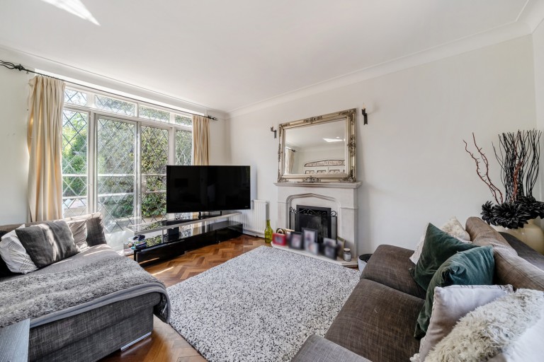 Images for Queens Avenue, Byfleet, Surrey