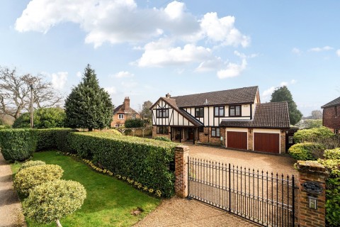 Ridgway Road, Pyrford, GU22