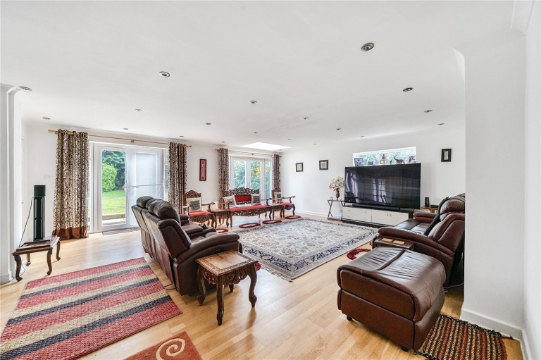 Images for Norfolk Farm Road, Pyrford, GU22