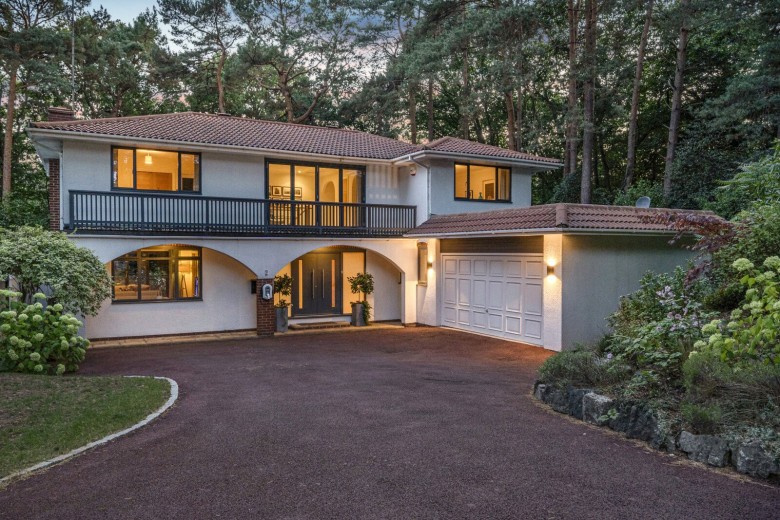 Click the photo for more details of Coppice End, Pyrford, Surrey