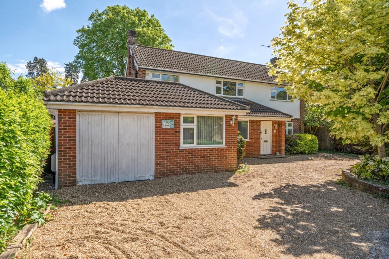 Click the photo for more details of Blackwood Close, West Byfleet, KT14
