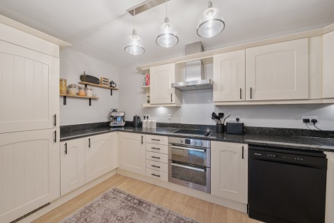 Click the photo for more details of Camphill Road, West Byfleet, Surrey