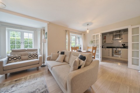 Click the photo for more details of Camphill Road, West Byfleet, Surrey