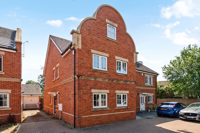 Images for Derisley Close, Byfleet, Surrey