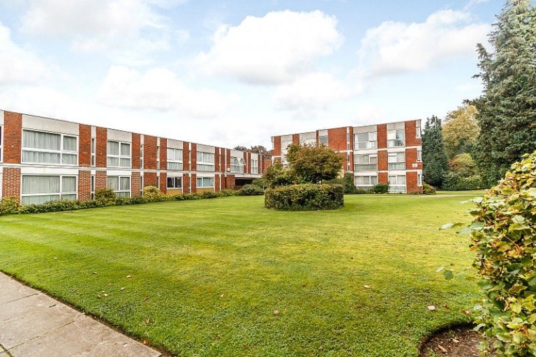 Images for Brantwood Gardens, West Byfleet, Surrey