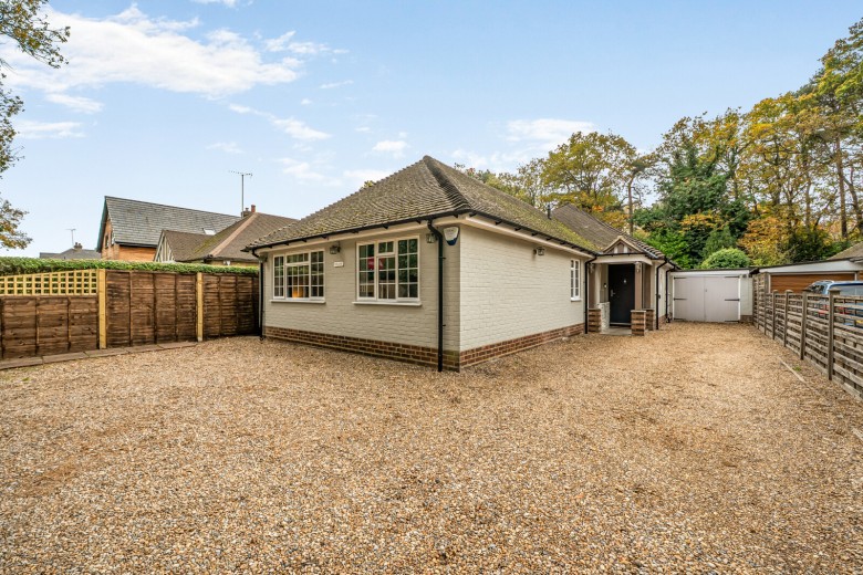 Click the photo for more details of Coldharbour Lane, Pyrford, Surrey