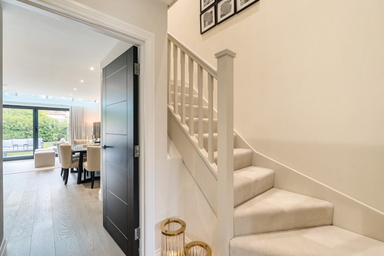 Images for Hawthorne Close, Byfleet, Surrey