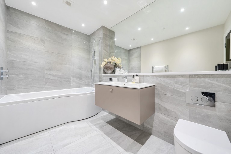 Images for Hawthorne Close, Byfleet, Surrey