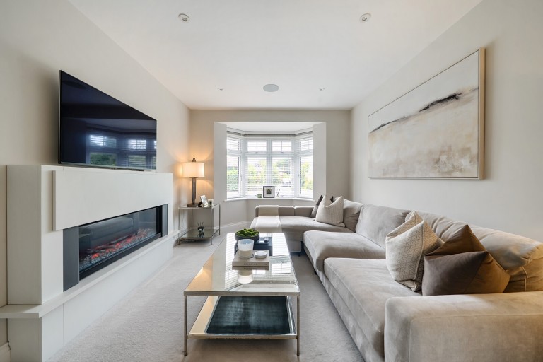 Images for Hawthorne Close, Byfleet, Surrey