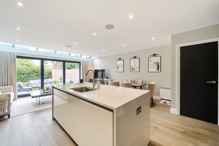 Images for Hawthorne Close, Byfleet, Surrey