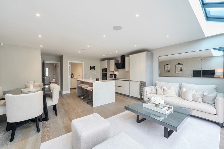 Images for Hawthorne Close, Byfleet, Surrey