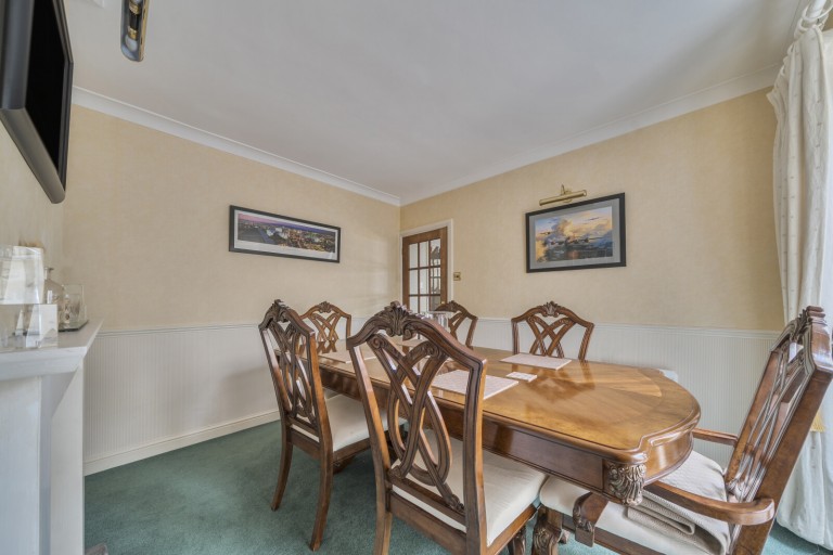 Images for Kings Road, New Haw, Surrey