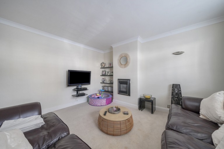 Images for Kings Road, New Haw, Surrey