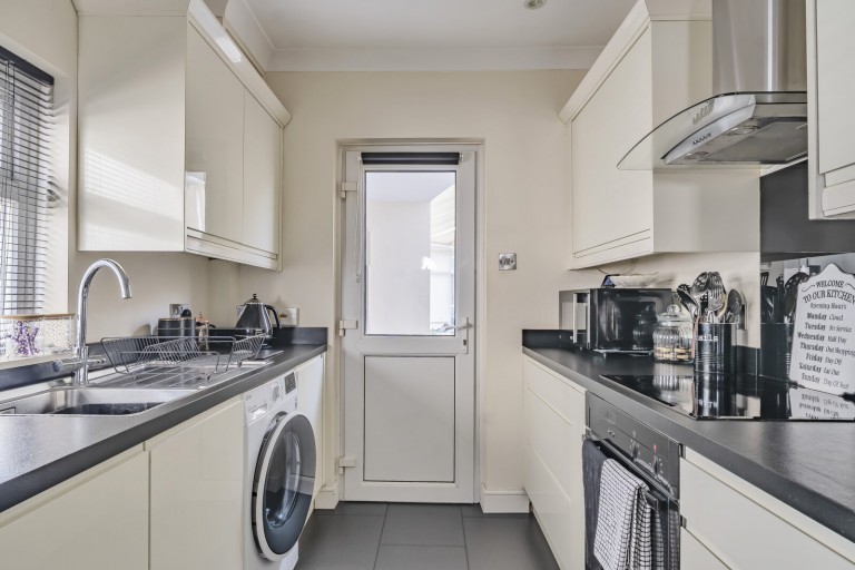 Images for Kings Road, New Haw, Surrey