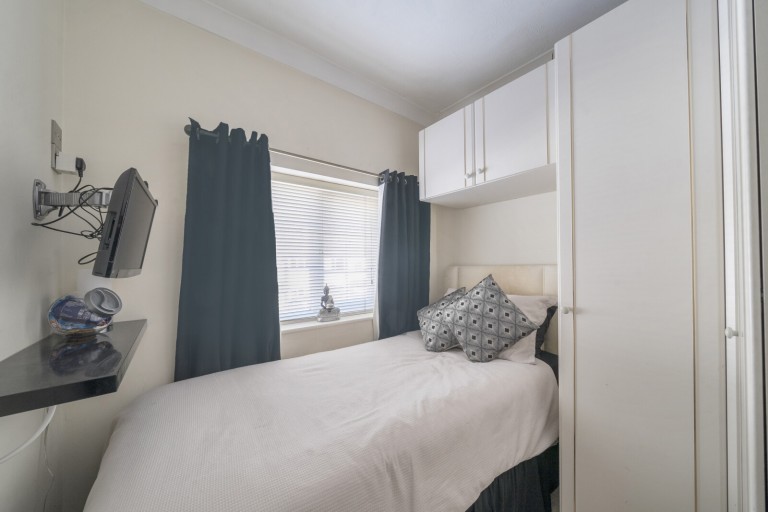 Images for Kings Road, New Haw, Surrey