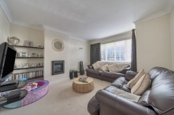 Images for Kings Road, New Haw, Surrey