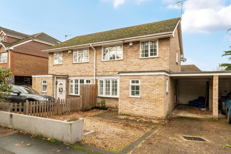 Click the photo for more details of Claremont Road, West Byfleet, Surrey