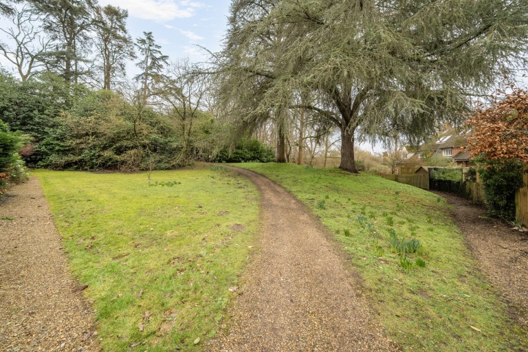 Images for St. Nicholas Crescent, Pyrford, Surrey