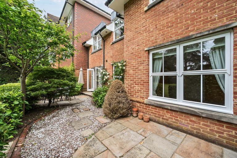 Images for Old Woking Road, West Byfleet, Surrey