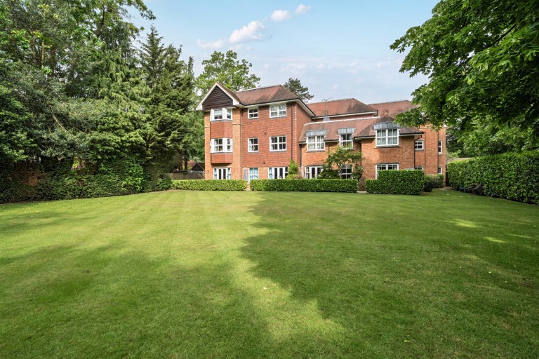 Images for Old Woking Road, West Byfleet, Surrey