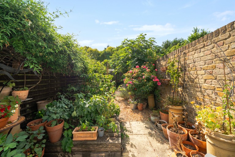 Images for Sanway Close, Byfleet, Surrey