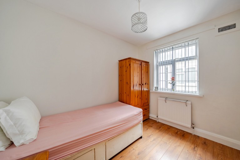 Images for Hollies Avenue, West Byfleet, Surrey