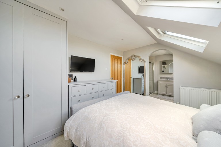 Images for Boltons Close, Pyrford, Surrey