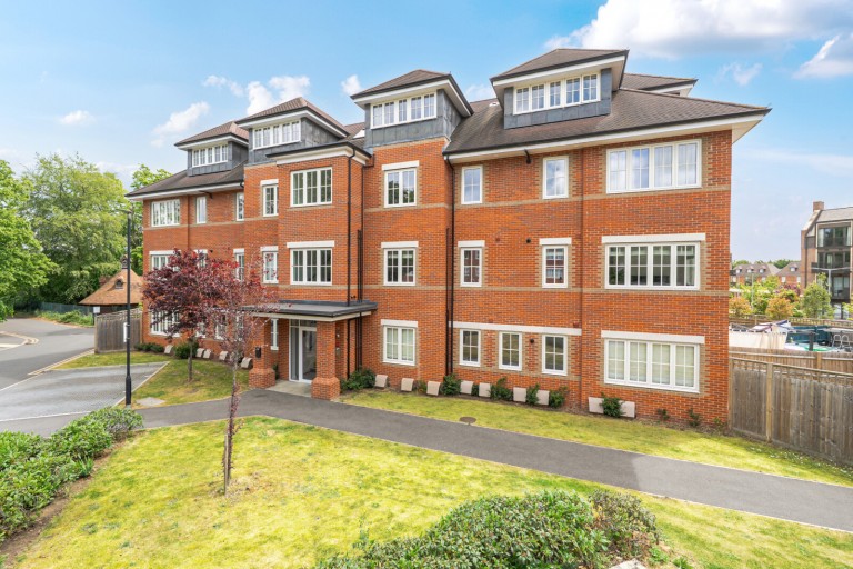 Images for Hobbs Close, West Byfleet, Surrey