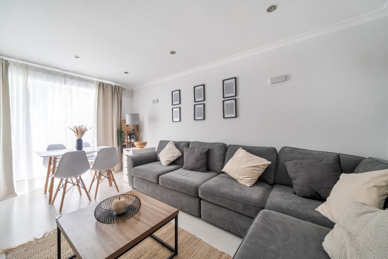 Images for Pinewood Park, New Haw, Surrey