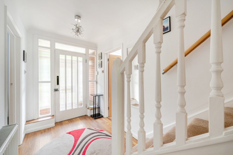 Images for Hamilton Avenue, Pyrford, Surrey